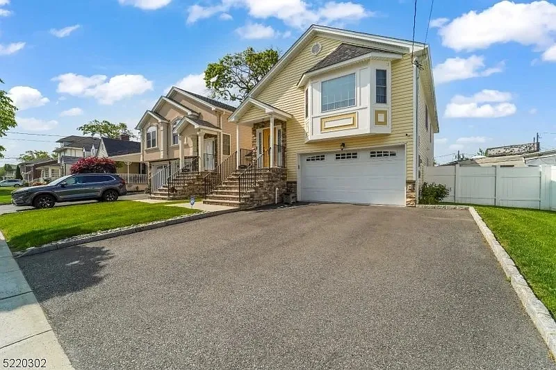 4 bed, $4,000 — Photo 4