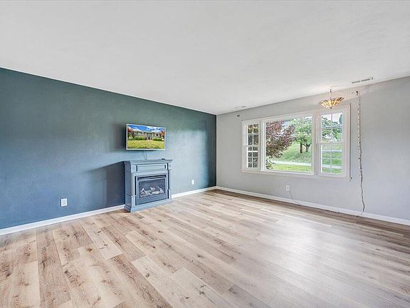4th image of 6618 Bryant Cir