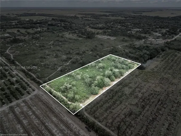 701 Jolly Ln, Lorida, FL 33857