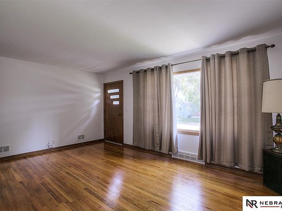 2nd image of 6139 Manderson St