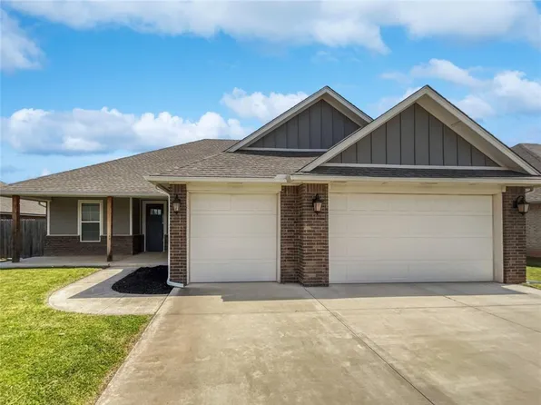 6712 N Ann Arbor Ave, Warr Acres, OK 73132