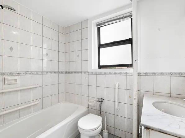 41 West 82nd Street 6A image 15 of 16