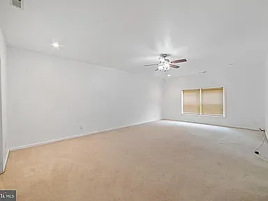 Family room (empty)