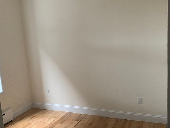 2nd image of 427 27th Ave APT 1F