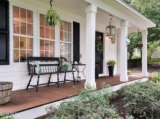 164 Morgan Cove Dr, Burgaw, NC 28425