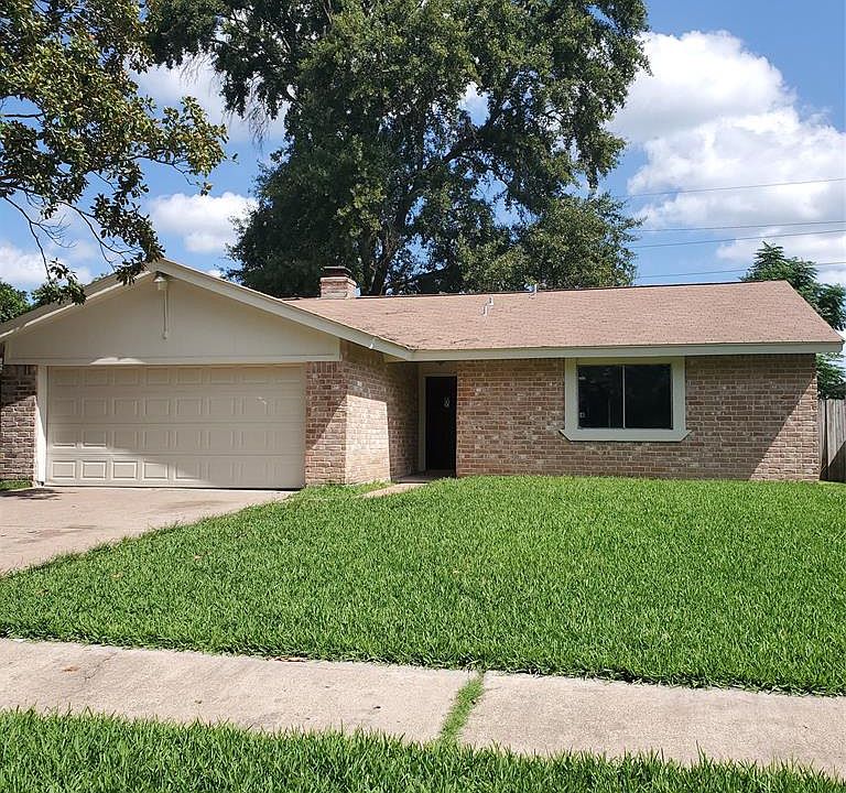 1st image of 2606 Quiet Meadows Dr