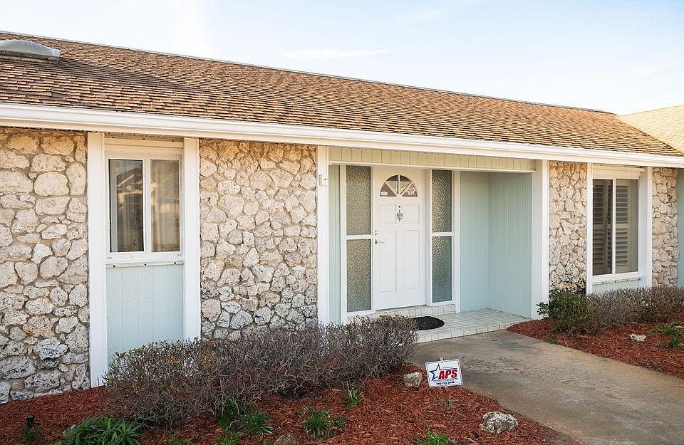 1st image of 33 E Sea Harbor Dr