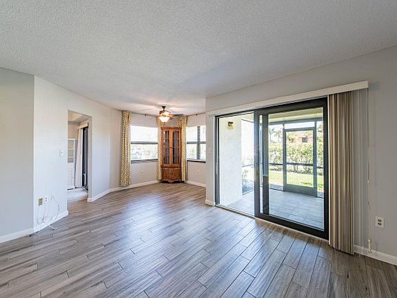 4th image of 1534 Mainsail Dr Unit 6