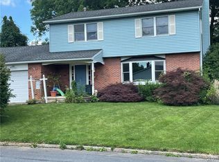 7103 Heather Rd, Macungie, PA 18062