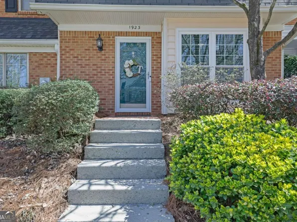 1923 Ivy Glen Dr SE, Smyrna, GA 30082