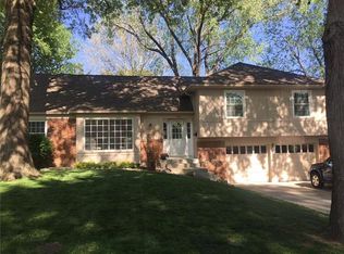 7221 Hadley St, Overland Park, KS 66204