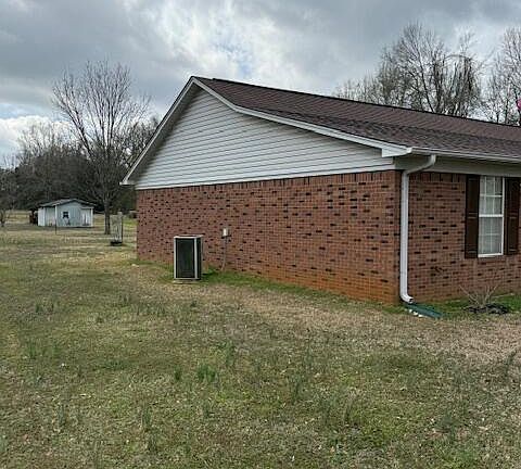 5th image of 505 Spain Rd