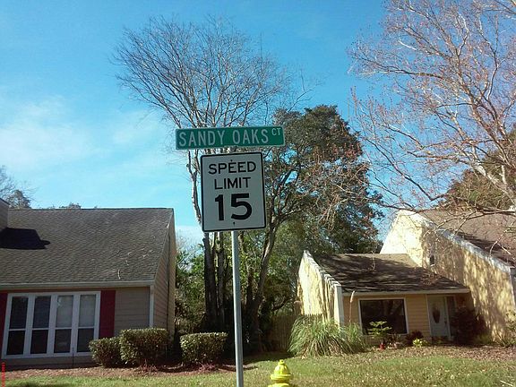 5th image of 746 Sandy Oaks Ct