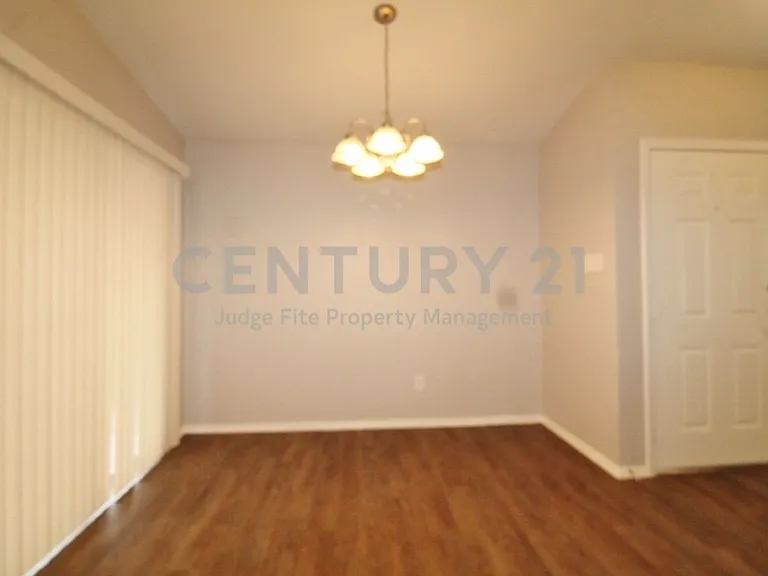 6620 S Creek Dr — Photo 10