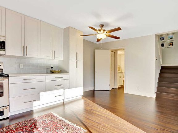 4th image of 3322 San Fernando Dr APT A