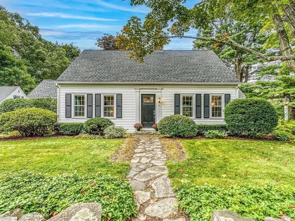 16 Fisher St, Westborough, MA 01581