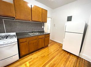 22-66 35th St #1F, Astoria, NY 11105