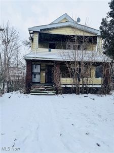 904 Paxton Rd, Cleveland, OH, 44108