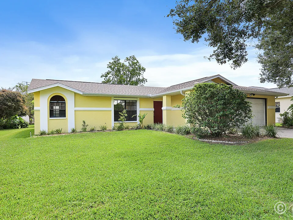 6346 Silver Oaks Dr