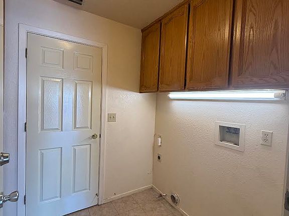 5th image of 9619 Soaring Oaks Dr