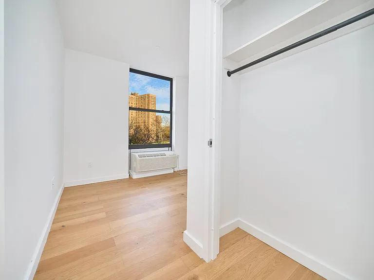 2338 2nd Ave #8A — Photo 7