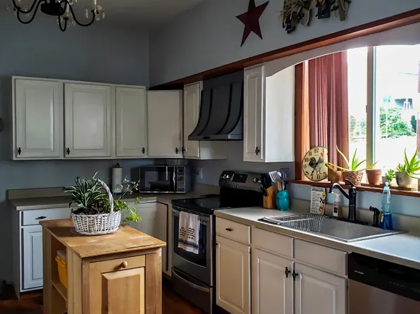 236 2nd St, Weatherly, PA 18255