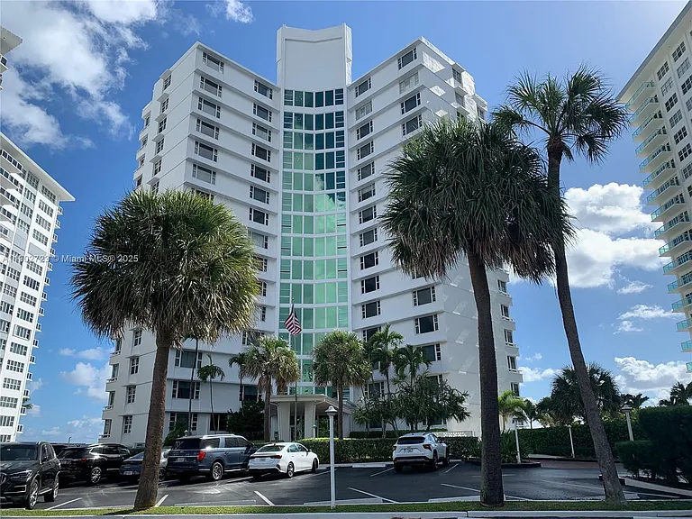3600 Galt Ocean Dr #9C — Photo 1