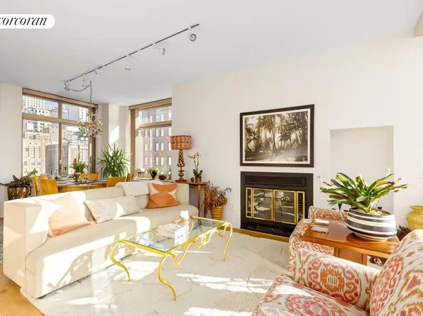 250 South End Avenue image 7 of 19