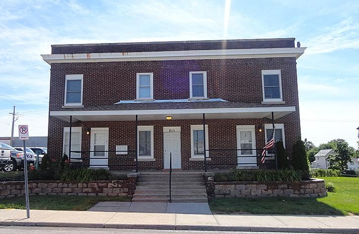 1st image of 811 S 22nd St APT 1