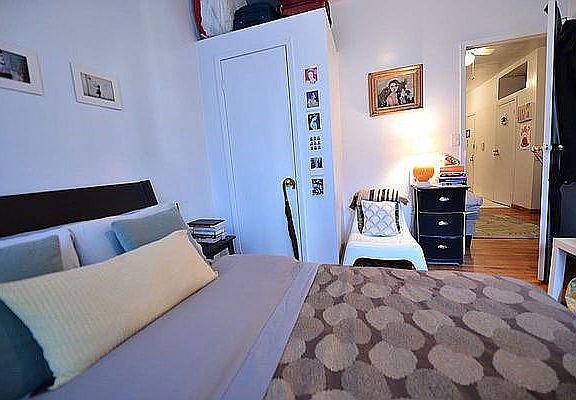 5th image of 122 Orchard St APT 21