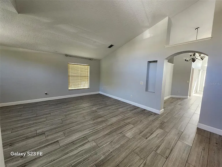 12518 Sparkleberry Rd — Photo 2
