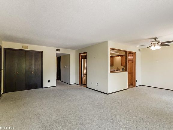2nd image of 411 Crimson Dr NE APT 28