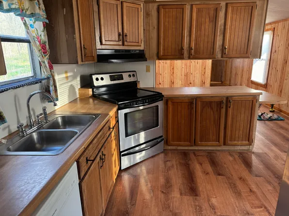 1180 Obrien Rd, Cedar Grove, TN 38321