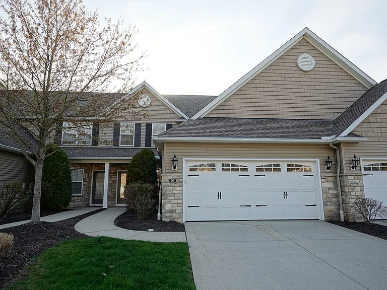 Montego Place — Photo 19