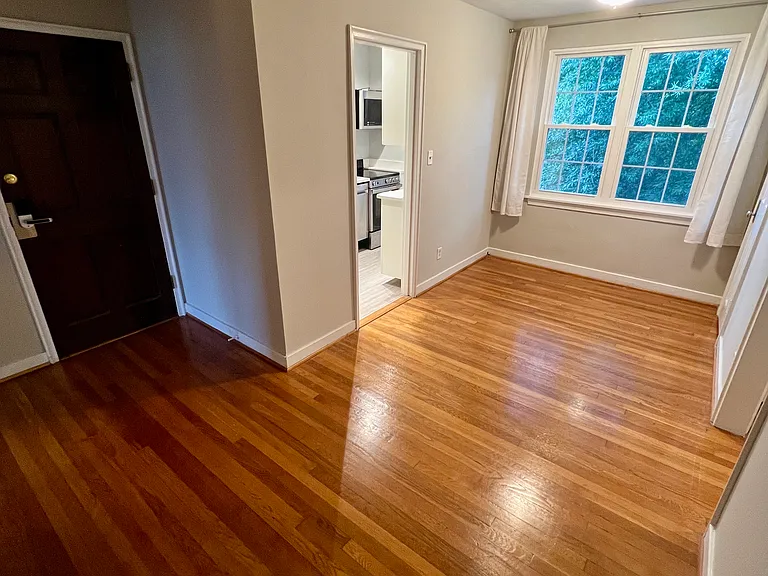 17 Auburn Ct #C — Photo 11