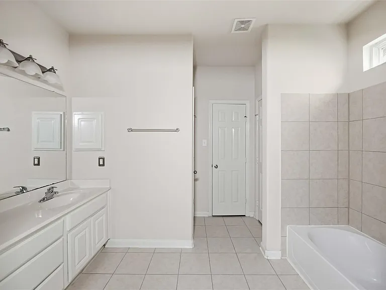 17203 Mitchell Pass Ln — Photo 21