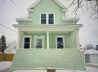 2409 8th St, Monroe, WI 53566