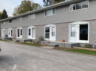 38436 Meadowdale St, Clinton Twp, MI 48036
