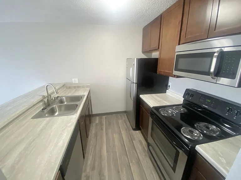 Lexington Hills Apartments — Photo 81