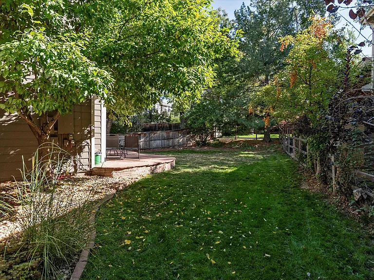 9782 Spring Hill Pl — Photo 37