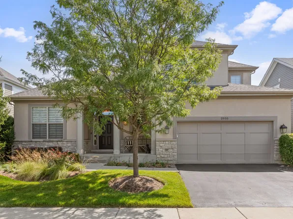 2855 Wilson Ln, Glenview, IL 60026