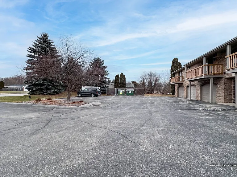 3809 E. River Dr. — Photo 16