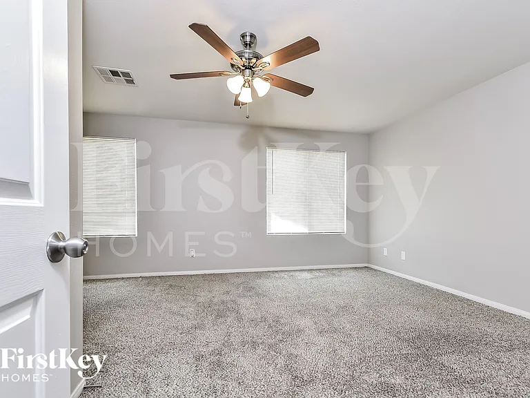 8717 Blooming Sand Ave — Photo 10