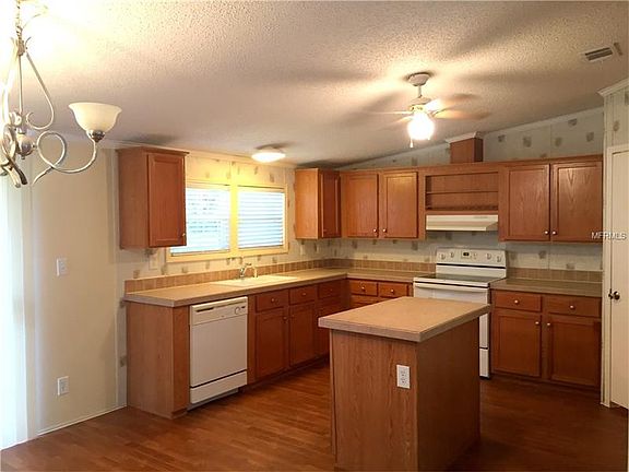 4th image of 11410 Rockridge Rd