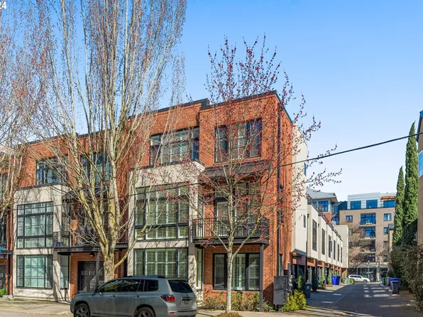 752 NW 12th Ave, Portland, OR 97209