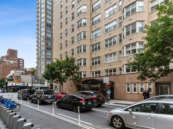 205 East 63rd Street image 19 of 19