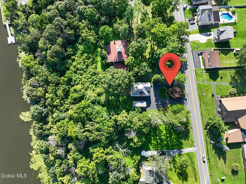 3rd image of 84 Church Hill Road
