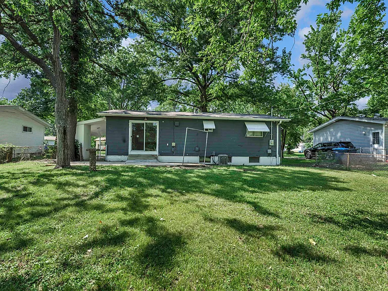 1016 Forestwood Dr — Photo 16