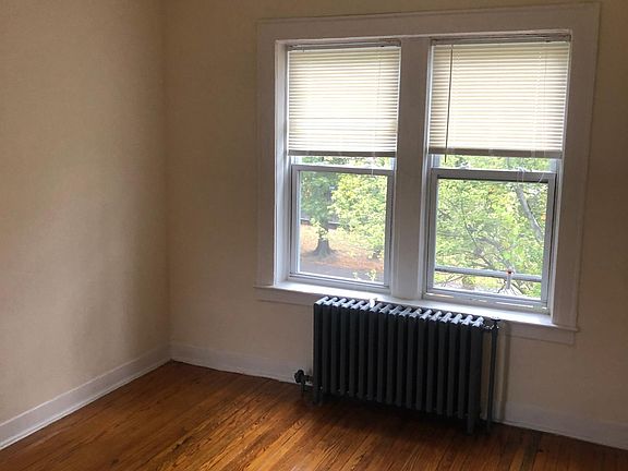 5th image of 40 Lenox Ave APT 305