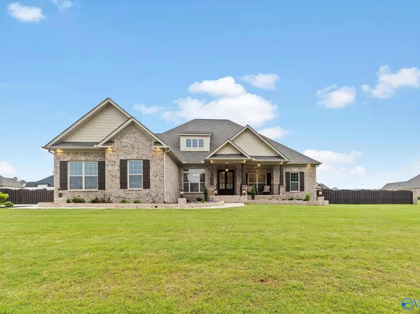 127 Naismith Dr, Meridianville, AL 35759